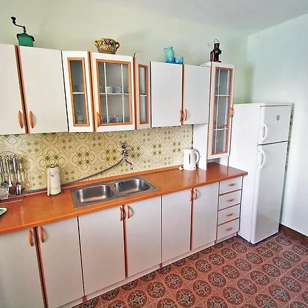 Apartment Ines.1 Blato (Makarska)